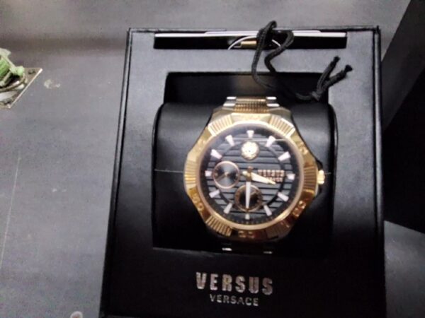 Versus By Versace VSPZT2821  | mit Originalverpackung | ca. 46 mm | Zustand: Sehr Gut – Bild 3