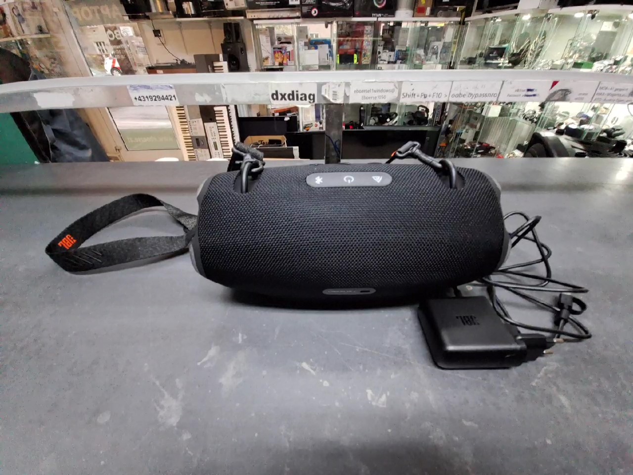 JBL Xtreme 4 schwarz | mit org. Ladegerät
| Zustand: Wie Neu – Bild 3