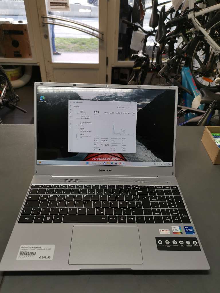 Medion E15412 Notebook | Intel Core i7-1165G7 | 16GB RAM | 512GB SSD | Win11 | Zustand: Sehr Gut