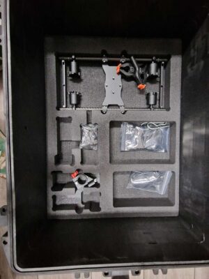 Dji Ronin Gimbal Vollset | koffer | Die Steuerung beim Ronin (Das kleine Gerät mit Display ) funktioniert die Steuerung nicht
Genauer gesagt der Joystick erkennt nur 3 Richtungen | Zustand: In Ordnung