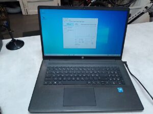 Hp 17-cn0023ng   | Celeron N4120  | 8GB RAM | 256GB SSD  | Zustand: Sehr Gut