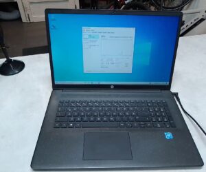 Hp 17-cn0023ng   | Celeron N4120  | 8GB RAM | 256GB SSD  | Zustand: Sehr Gut