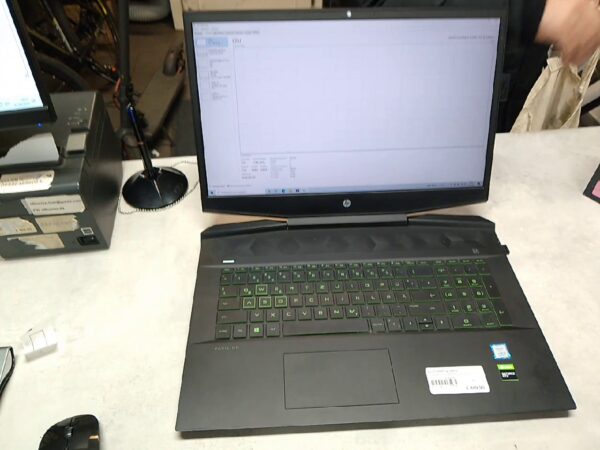 Hp 17-cd0921ng  laptop    | I5-9300h  | 8GB RAM  | 512GB SSD mit GTX 1650 4GB 7Ladegerät | Zustand: Sehr Gut