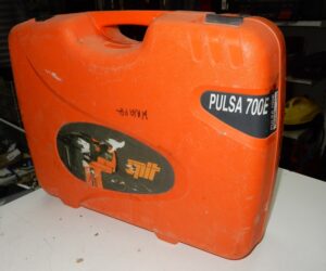 Spit Pulsa 700 E Gasnagler | Koffer  |  akku defekt muss neu besorgt werden | Zustand: Gut