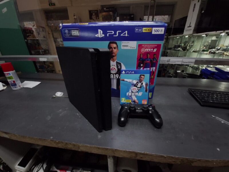 Sony PS4 Slim 500GB mit Spiele | mit Originalverpackung+FIFA 19 | Zustand: Sehr Gut | Farbe: schwarz – Bild 3