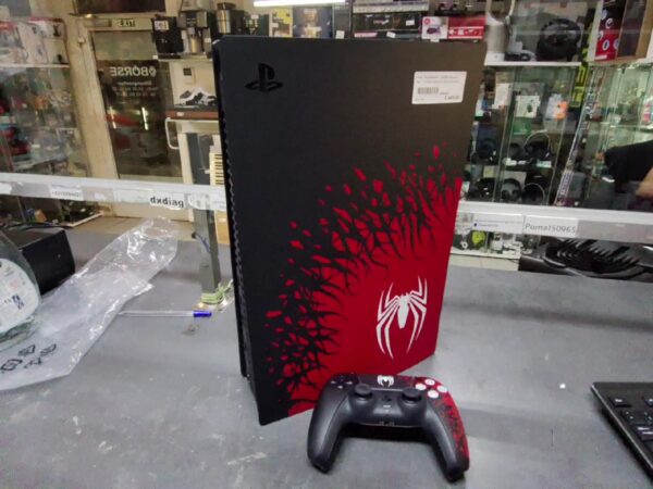 Sony PlayStation 5 - 825GB Marvel's Spider | Man 2 Limited Edition Bundle schwarz | rot | Zustand: Sehr Gut | Farbe: schwarz – Bild 2
