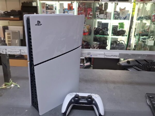 Sony PS5 Slim 1TB Digital Edition |   | Zustand: Sehr Gut | Farbe: weiss – Bild 2