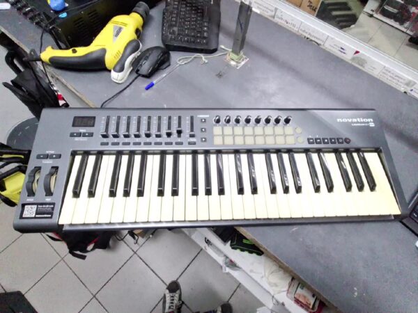 Novation Launchkey 49 | Zustand: Gut – Bild 2