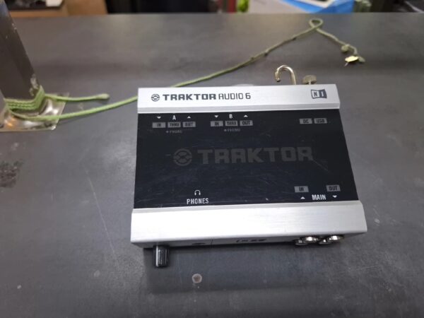 Native Instruments Traktor Audio 6 | Audio Interface  | Zustand: Gut – Bild 2
