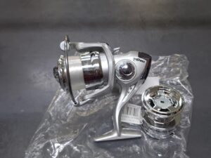Kamasaki Thunder Spin 4000 Angelrolle | Zustand: Wie Neu