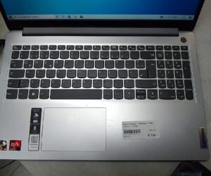 Lenovo IdeaPad 1 15AMN7 | Lenovo IdeaPad 1 15AMN7 | Cloud Grey | Ryzen 3 7320U | 8GB RAM | 512GB SSD | DE
mit Originalverpackung  | Zustand: Sehr Gut