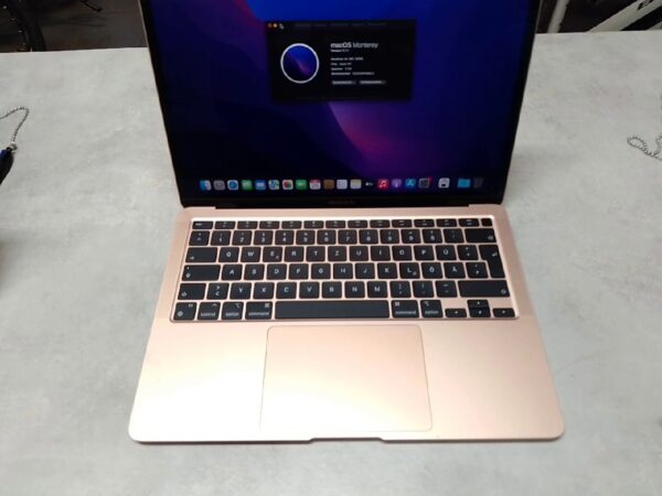 Macbook Air M1 2020 13 Zoll  | 8GB RAM | 256GB SSD | Zyklen :19
Ohne Ladegerät  | Zustand: Wie Neu – Bild 3