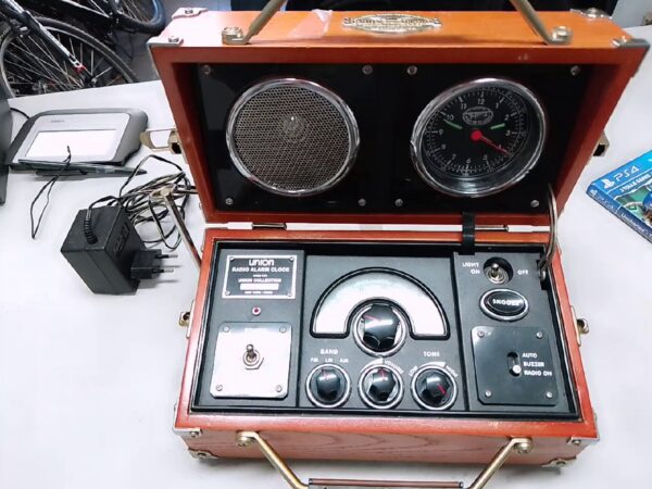 Retro-radio Spirit Of St. Louis Radio  | Alarm Clock S.O.S.L.  | Mit Ladegerät  | Zustand: Gut