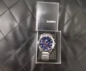 Casio Edifice EFR-573D-2AVUEF | mit Originalverpackung Mit Rechnung  | Zustand: Wie Neu
