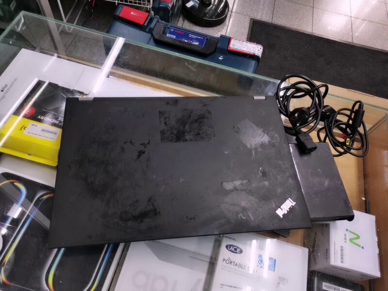 Lenovo Thinkpad P71, 17,3" Uhd, Xeon  | E3-1535M | 32GB RAM | 1 TB SSD | Quadro P4000 | Zustand: Gut – Bild 3