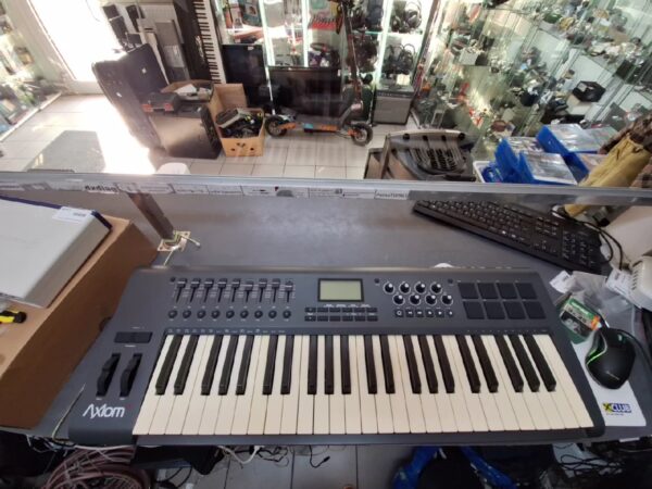 M-audio Axiom 49 | M-Audio Axiom Midi-Keyboard 49 | Zustand: Gut