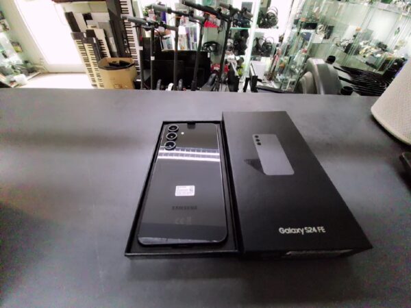 Samsung Galaxy S24 Fe 128gb | mit Originalverpackung | SimLock: Frei | Zustand: Wie Neu | Farbe: Graphite – Bild 2