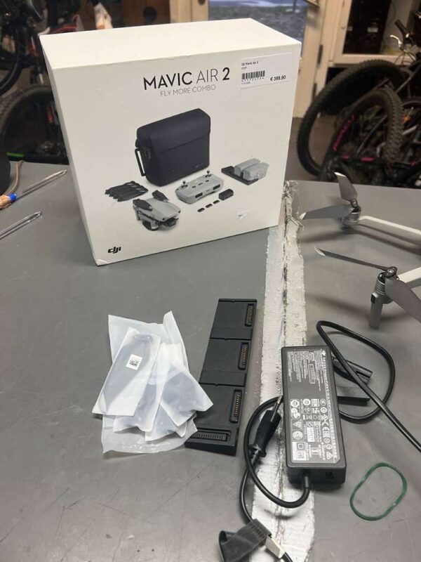 Dji Mavic Air 2 | mit Originalverpackung | Kamera funktioniert nicht | Mit Zubehör | 2 Akkus
 | Zustand: Gut – Bild 3