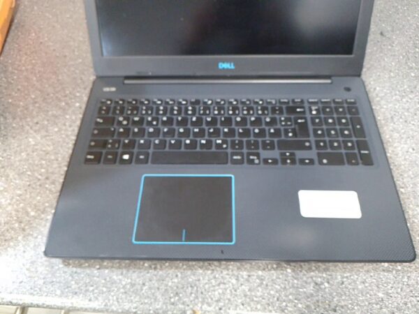 Dell G3 Laptop | i5-8300H | 16GB RAM  | 1TB HDD  | 128gb  | GTX 1050
Unter mauspad ist gebrochen ! | Zustand: In Ordnung – Bild 3