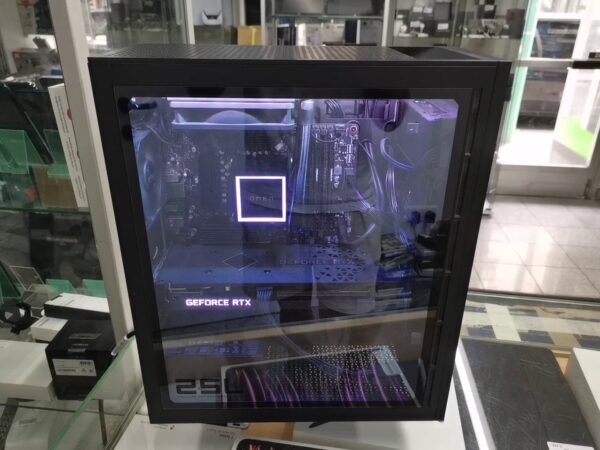 OMEN 25L AMD Ryzen 7 5800X 8-Core  | 32 GB Ram 512 GB SSD  1 TB SSD 
Windows 11 Home Grafikarte RTX  3070  | Zustand: Sehr Gut