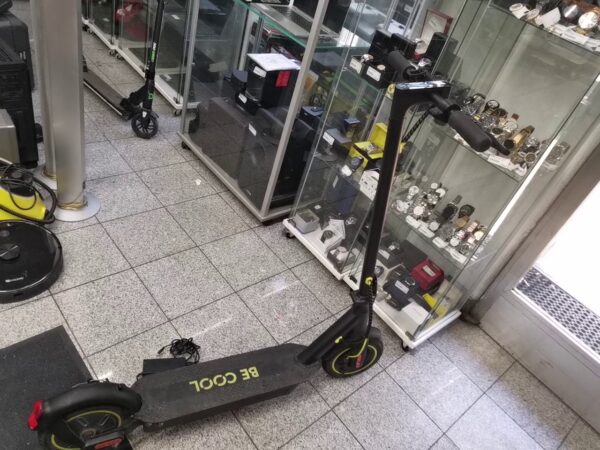 E-scooter Esc-hi2 - E-scooter - Black/yellow | Mit Ladegerät – Bild 3