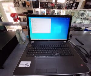 HP Pavilion 17-e098sg, AMD A10-5750M, 17Zoll, DE | 2x Radeon HD8650G | 8670M |  8 GB RAM | 1 TB HDD | mit mit Ladegerät | Zustand: Gut