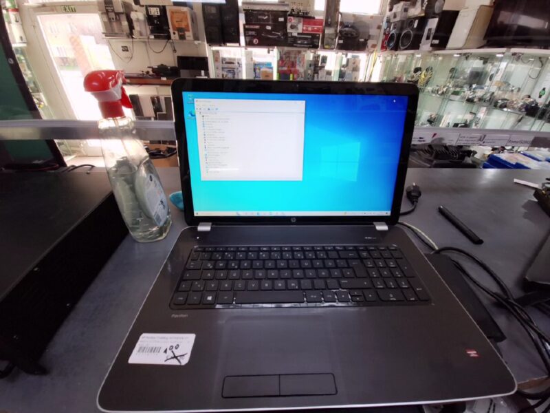 HP Pavilion 17-e098sg, AMD A10-5750M, 17Zoll, DE | 2x Radeon HD8650G | 8670M |  8 GB RAM | 1 TB HDD | mit mit Ladegerät | Zustand: Gut