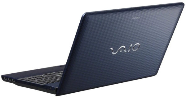Sony Vaio PCG-71811M 15Zoll, DE | Pentium B960 | 4GB RAM | 500GB HDD | GeForce 410M | Win 10 | mit mit Ladegerät | Zustand: Gut