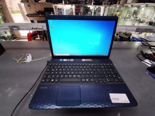 Sony Vaio PCG-71811M 15Zoll, DE | Pentium B960 | 4GB RAM | 500GB HDD | GeForce 410M | Win 10 | mit mit Ladegerät | Zustand: Gut – Bild 2