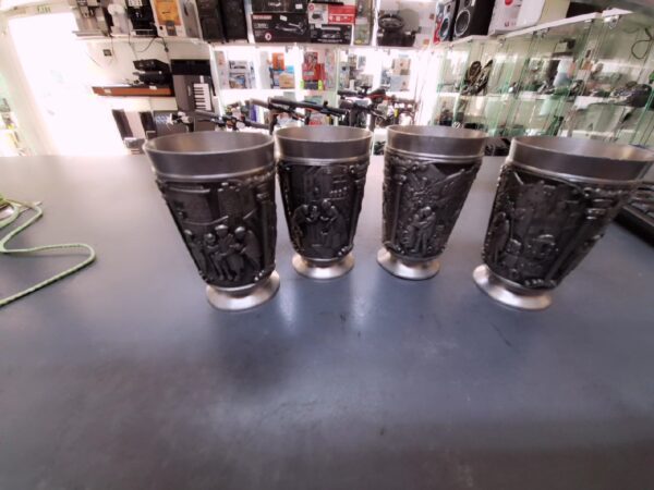 4 X Frieling Zinn Becher  | 1 becher ist verformt (Foto 6) | Zustand: In Ordnung