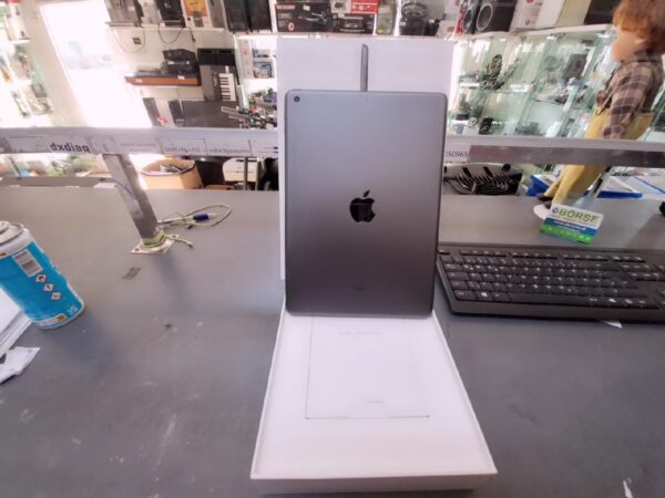 Apple iPad 8. Gen (2020) 32GB, Wi-Fi, 10,2 Zoll  | mit Originalverpackung | Zustand: Gut – Bild 2