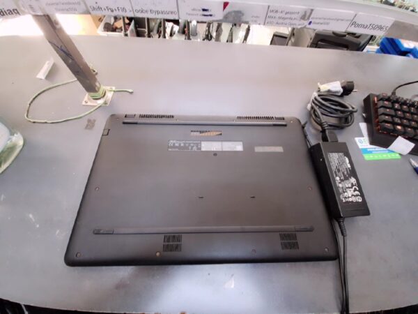 Asus Vivobook 17 Amd A12-9729P, DE | 17 Zoll | 8Gb | 1Tb HDD | AMD Radeon R7 | mit mit Ladegerät | Zustand: Gut – Bild 4