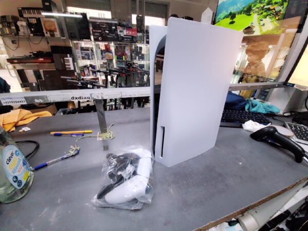Sony PS5 825GB Disc Edition | Zustand: Sehr Gut | Farbe: weiss – Bild 2