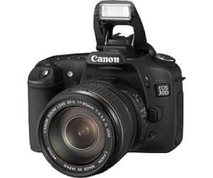Canon Eos 30D+EF-S 18-55mm 1:3,5-5.6 II | mit Battery Grip BG-E2 +2 Akku und mit Ladegerät | Zustand: Gut