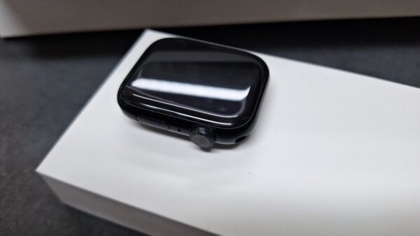 Apple Watch Series 7 GPS Aluminium 45 mm | Batterie 86% mit Originalverpackung | Spuren auf Runde | Zustand: Gut – Bild 2