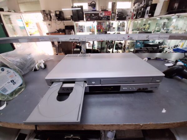 Samsung SV-DVD40 | DVD VHS Videorecorder DVD-Player | ohne mit Fernbedienung | Zustand: Gut – Bild 3