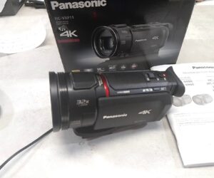Panasonic HC-VXF11 Videokamera Camcorder 4k | mit Originalverpackung | 1xAKKU | mit Ladegerät | Zustand: Wie Neu