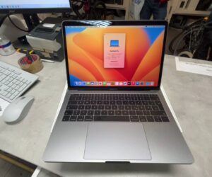 Macbook Pro (13-inch, 2017   | i5 | 8GB RAM | 128GB HDD  | Zyklen :76
mit Originalverpackung | Zustand: Sehr Gut