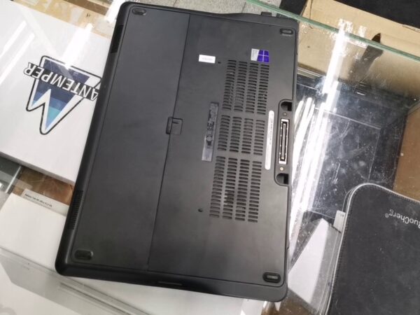 Dell Latitude 5480  i5-6200U 2.30 GHz | 16.00 GB 512 GB SSD.Windows 10 | Zustand: Gut – Bild 4