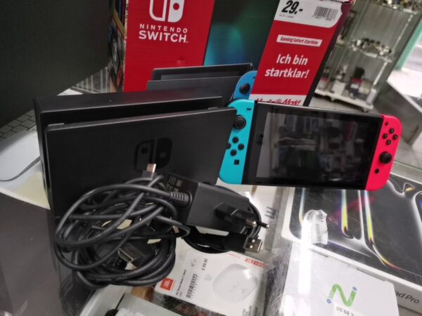 Nintendo Switch | mit Originalverpackung  | Zustand: Gut | Farbe: schwarz – Bild 3