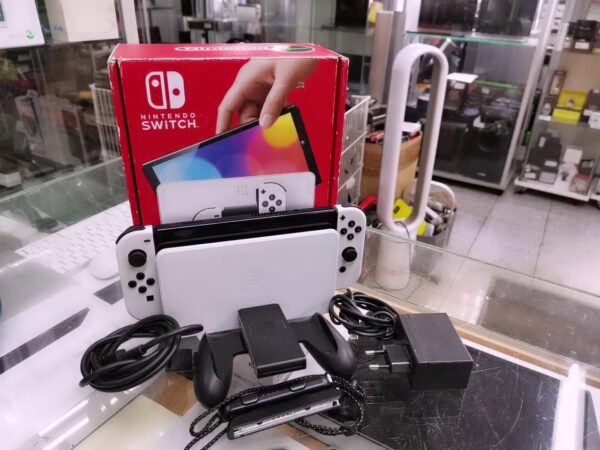 Nintendo Switch OLED | mit Originalverpackung  | Zustand: Sehr Gut | Farbe: schwarz – Bild 3