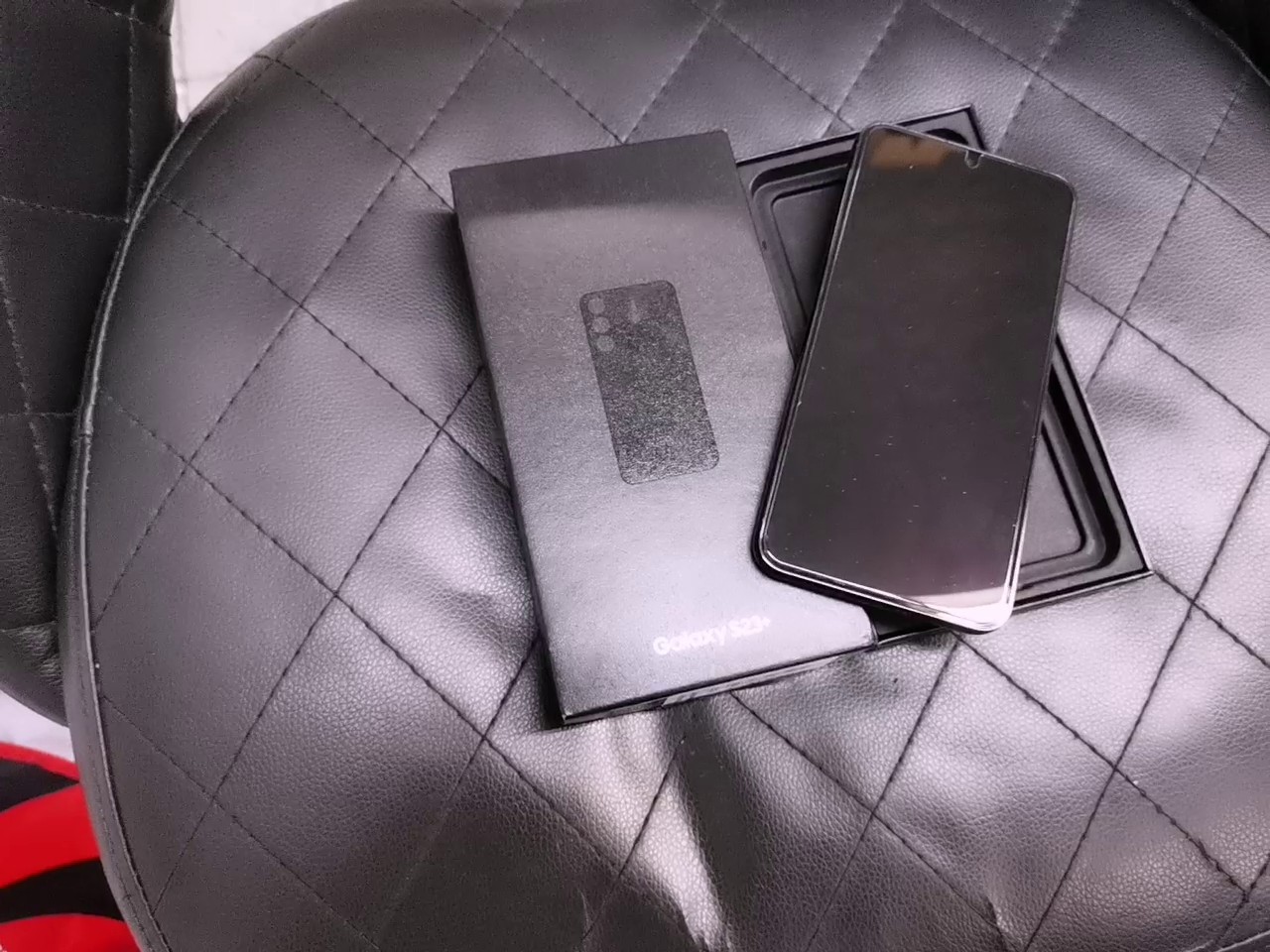 Samsung Galaxy S23+ 256GB | mit Originalverpackung | SimLock: Frei | Zustand: Wie Neu | Farbe: schwarz – Bild 5