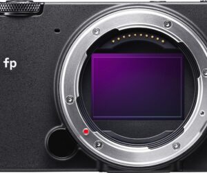 Sigma fp Body Kamera | Akkudecke gebrochen |  mit Objektiv Adapter und 3xAkku | Zustand: Gut