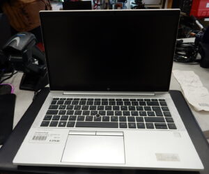 HP Elitbook 845 g8  | AMD Ryzen 5Pro 5650U |  16GB RAM |  256 SSD |  Windows 10 Home . mit Ladegerät  | Zustand: Sehr Gut