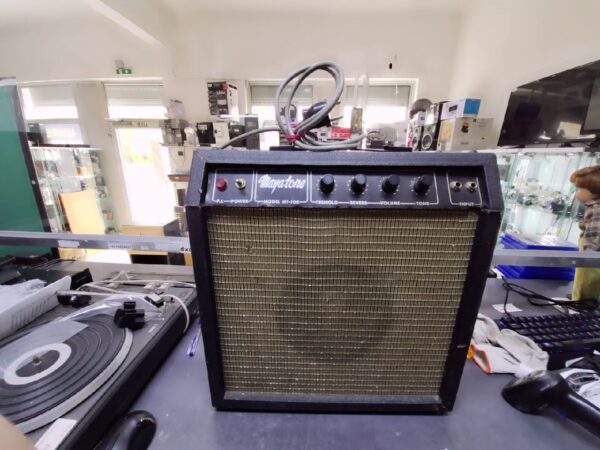 Mayatone Mt-10r Gitarreverstärker |
