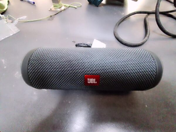 JBL Flip Essential 2 | Akku Kaput | ohne Garantie | Zustand: Gut – Bild 2