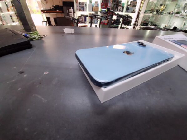 iPhone 14 Plus 128GB | mit Originalverpackung | SimLock: A1 | Zustand: Gut | Farbe: blau | Akku: 85% – Bild 3