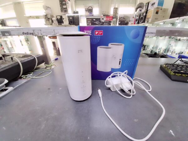 Zte A1 Cube 5G (Mc888a) | mit Originalverpackung | Zustand: Sehr Gut – Bild 2