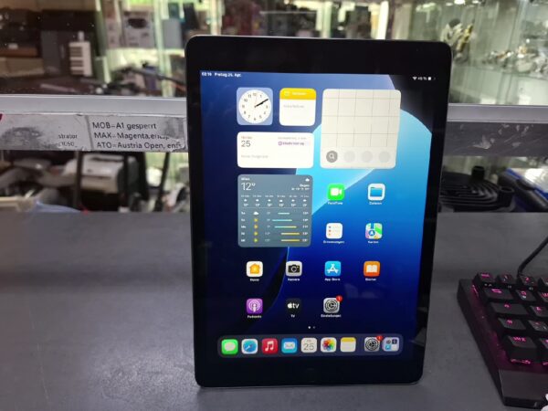Apple iPad 9, Space Gray, 64GB,Wi-Fi | Zustand: Sehr Gut – Bild 3