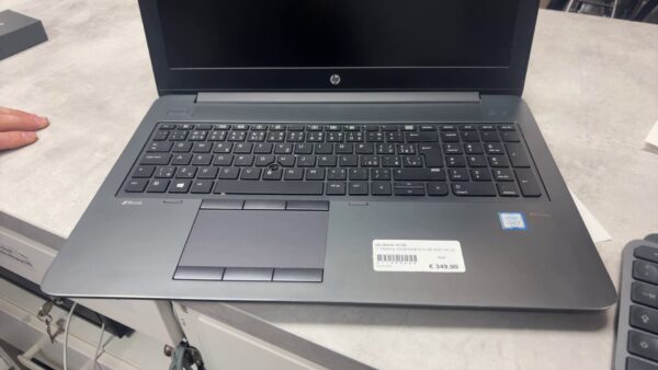 Hp Zbook 15 G4 | i7-7820HQ 32GB RAM 512 GB SSD mit Ladegerät  | Zustand: Gut